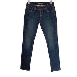 Amethyst Women's Skinny Jeans Denim Mid Rise Slim‎ Fit Stretch Blue Size 7